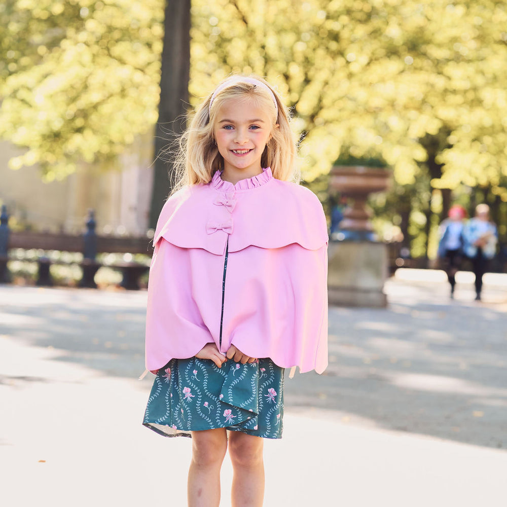 
                  
                    Fall Winter Girls Cape
                  
                